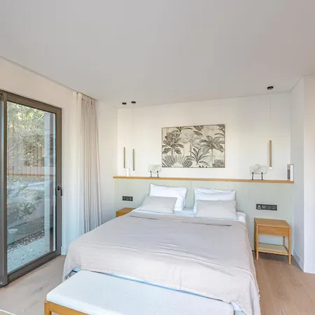 3-bedroom Beachfront With Amenities Vakantiehuis Bodrum