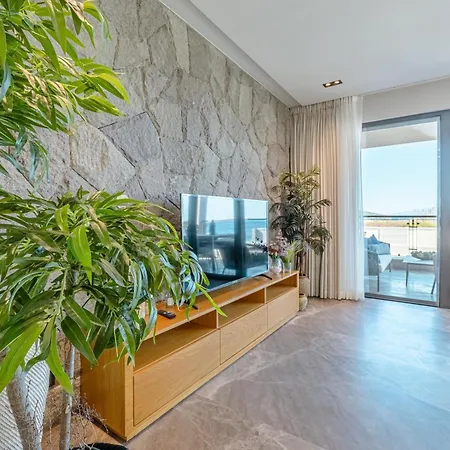 3-Bedroom Beachfront Villa With Hotel Amenities Ferienhaus Bodrum