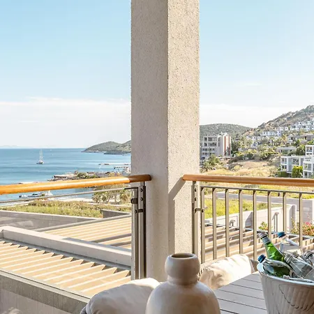 3-bedroom Beachfront With Amenities * بودروم